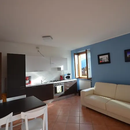 Leonardo House 1 فارينا