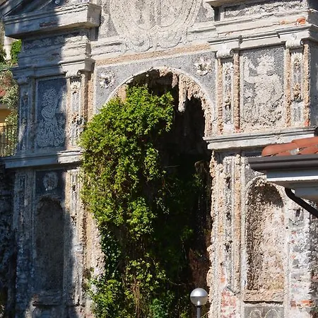 Leonardo House 1 Varenna