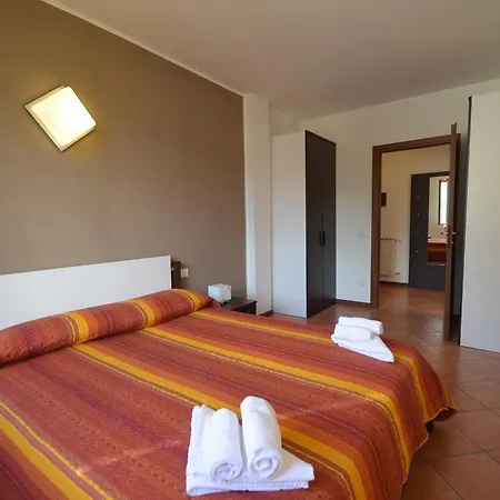 Leonardo House 1 Varenna